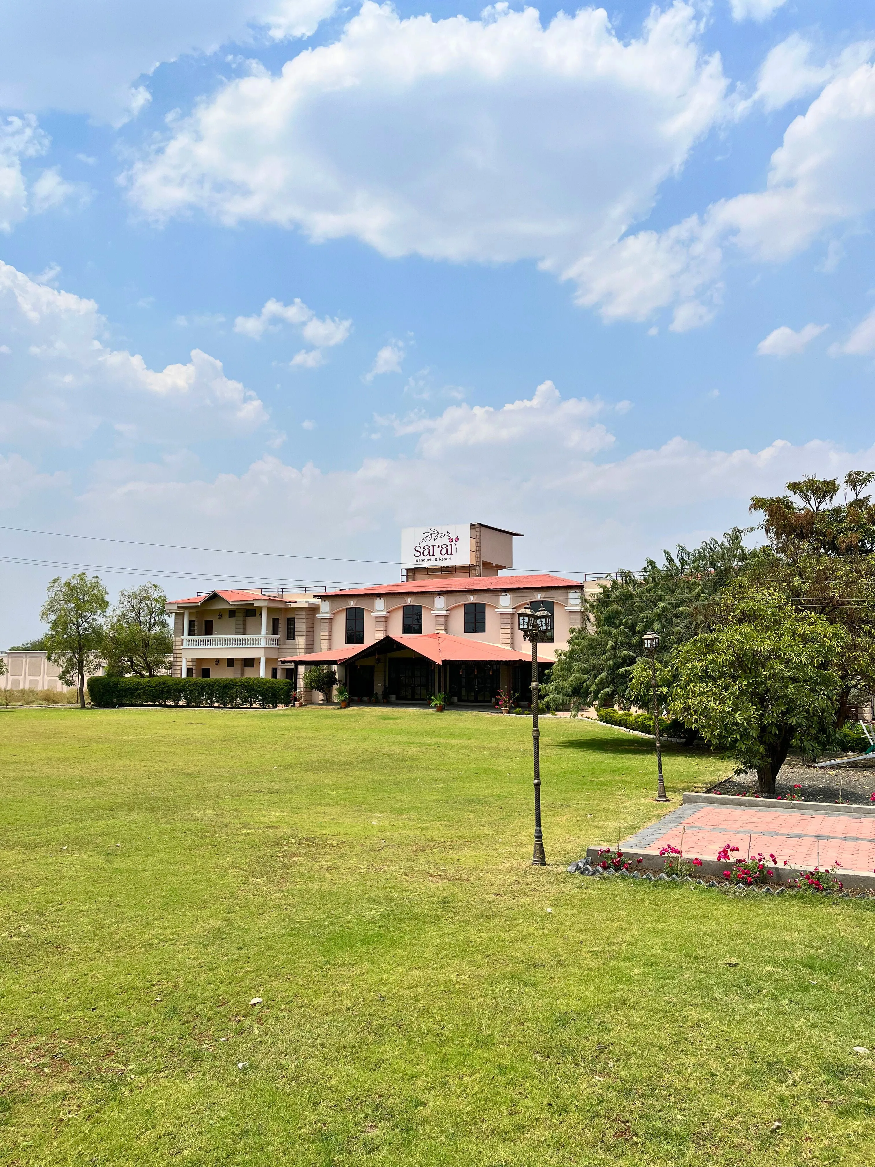 Sarai gallery image 6